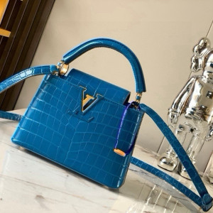 프러시안 블루 크록 패턴 가방